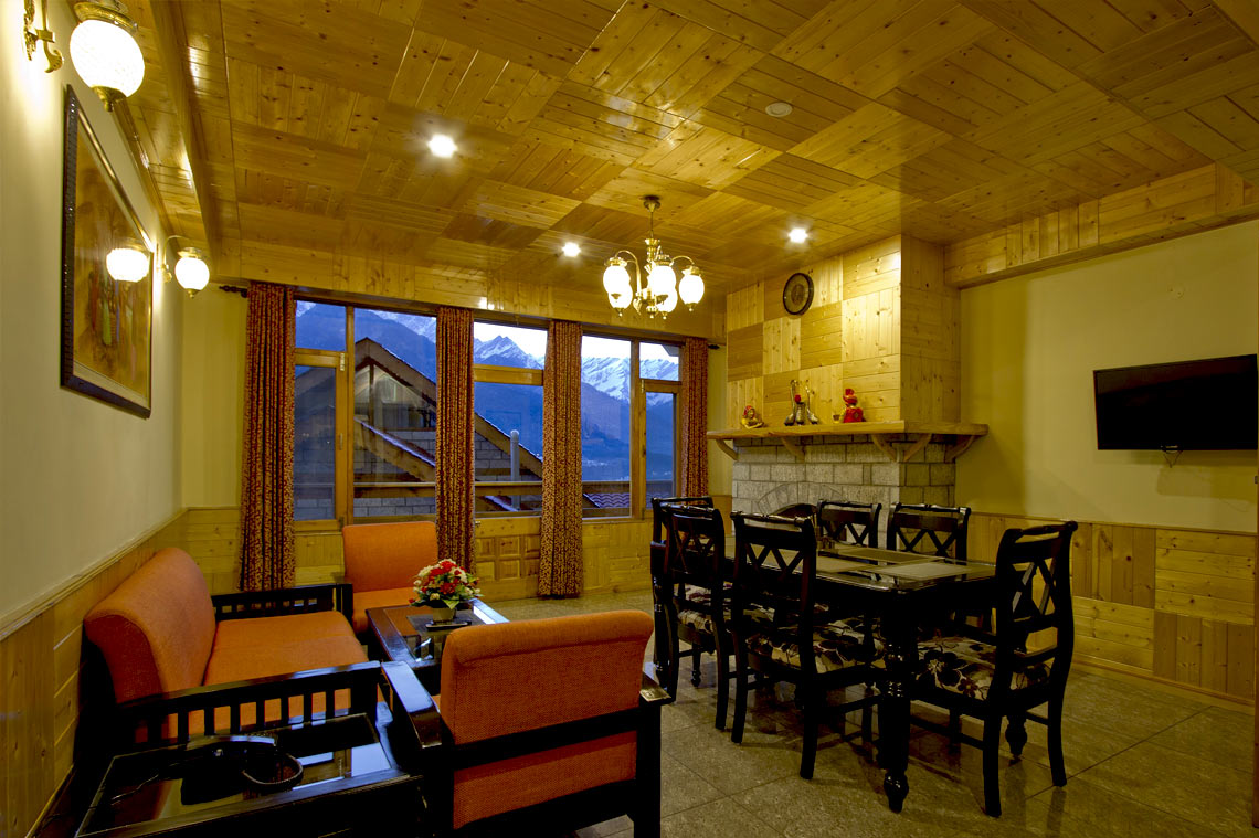 Deluxe Cottage with Balcony