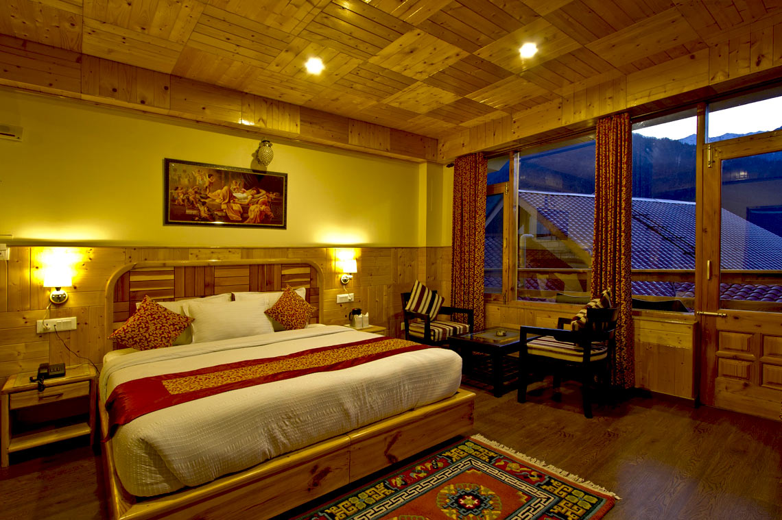 Deluxe Cottage with Balcony